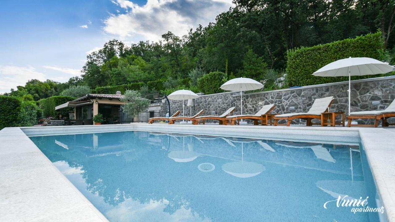 Apartments Vunic Mošćenička Draga Exteriör bild