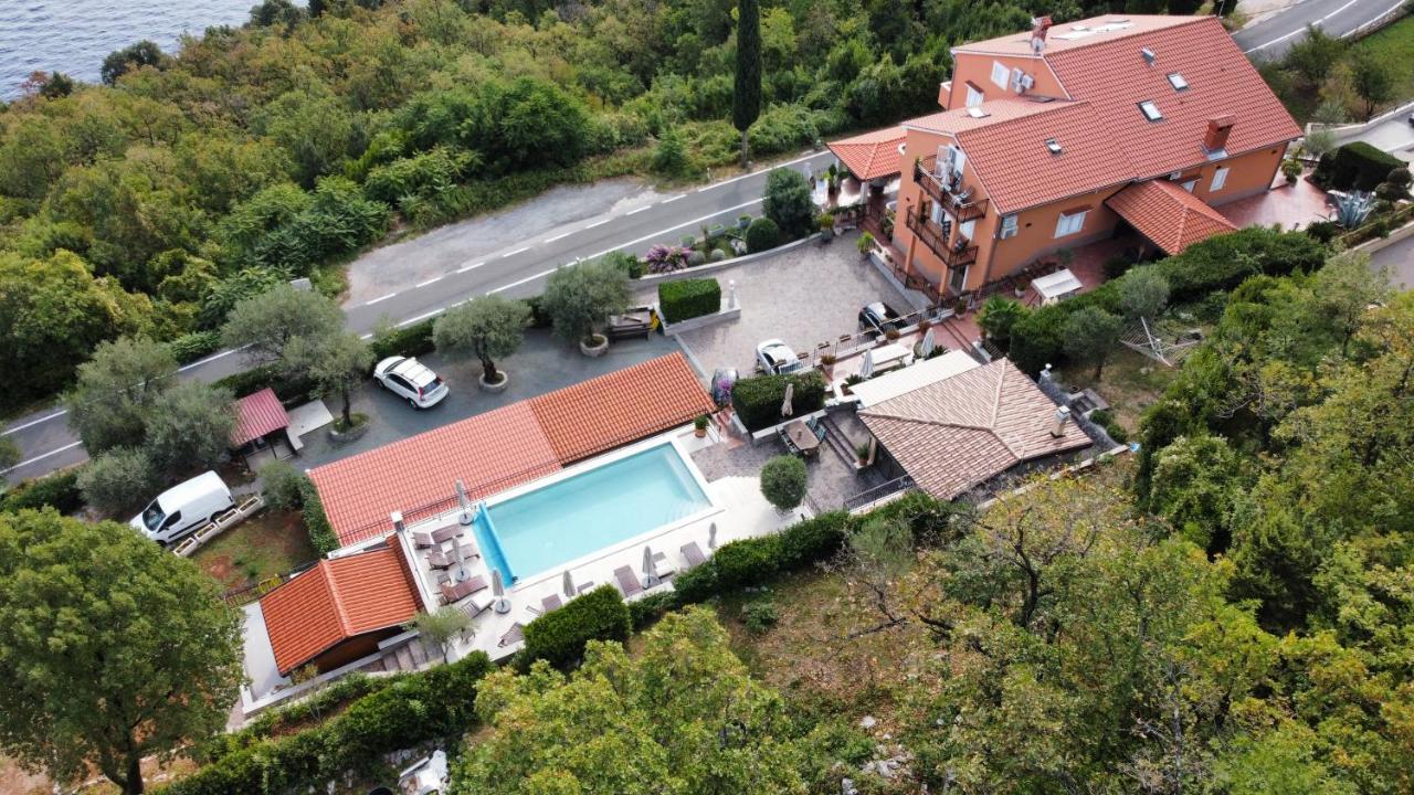Apartments Vunic Mošćenička Draga Exteriör bild