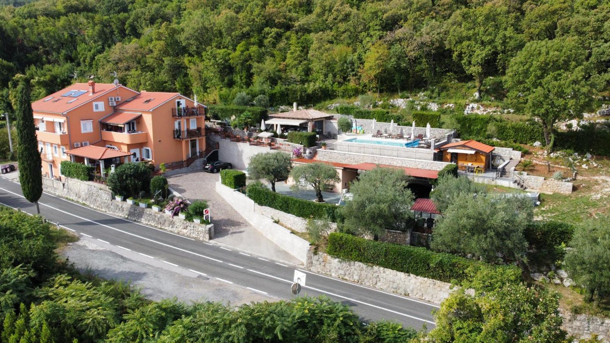 Apartments Vunic Mošćenička Draga Exteriör bild
