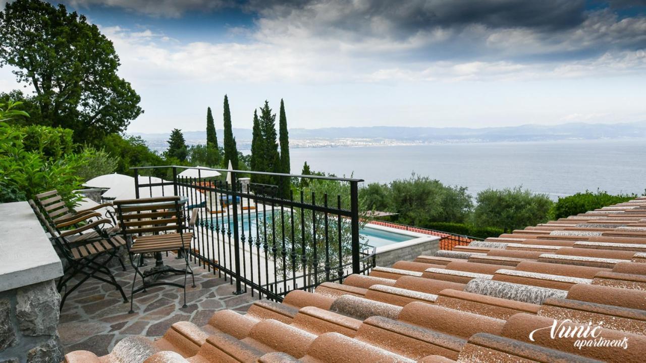 Apartments Vunic Mošćenička Draga Exteriör bild